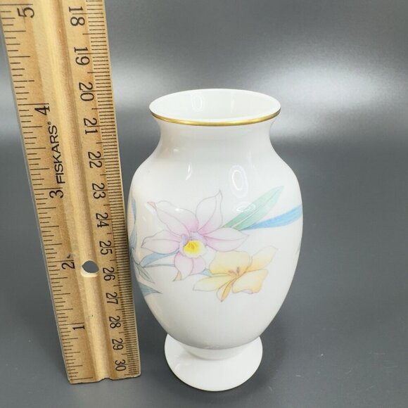 Christopher Stuart Bone China Porcelain Small Bud Vase Floral Pattern Vase VTG - Picture 2 of 12